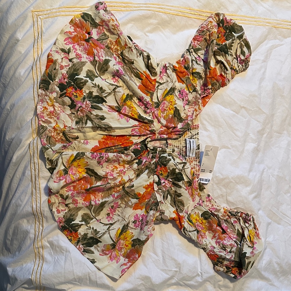 New with tags Urban Outfitters Floral Off-Shoulder Top